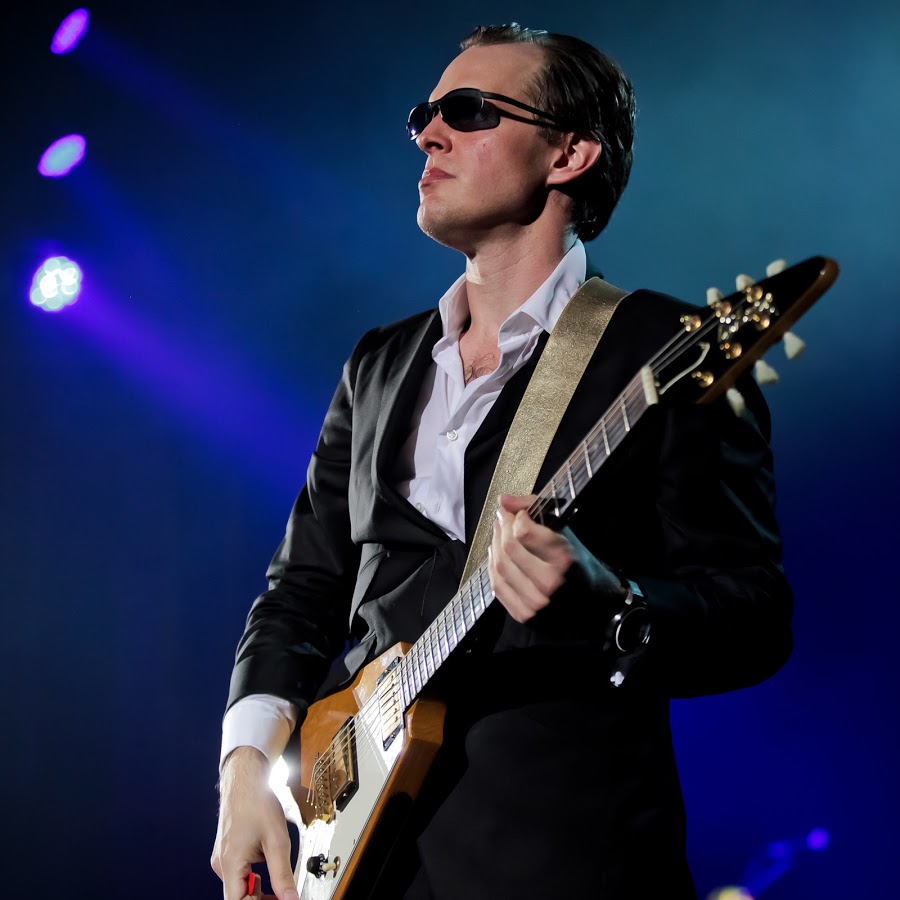 guitarist-joe bonamassa